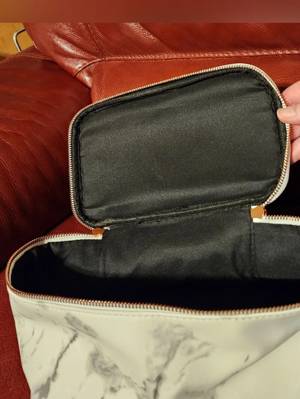 Zippered Train Case Style Makeup Case NWT
